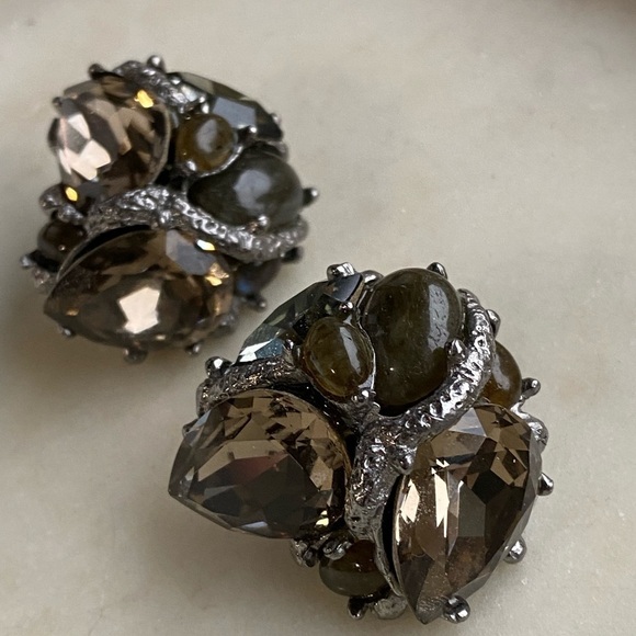 Alexis Bittar liver tone crystal clip on earrings - Picture 14 of 16